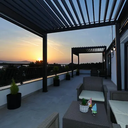 Apartamento Golden Horizon Residence-peaceful Oasis With Pool Near The Sea *